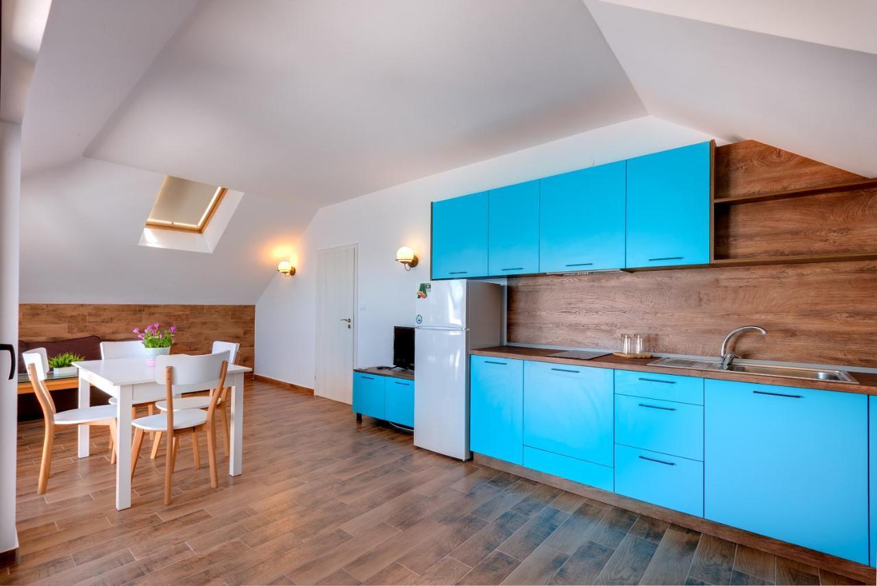 Panorama Blue Family Hotel And Free Parking เนเซบาร์ ภายนอก รูปภาพ